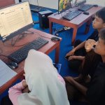 Ekskul Komputer & Desain Grafis Pelajari Jurnalistik Digital dan Fotografi